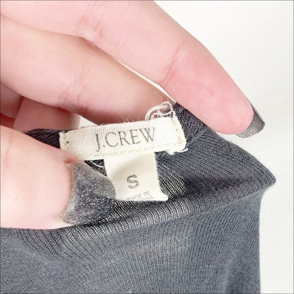 ✨ J.Crew Ruffle Button-Front Long Sleeve Top | Charcoal Gray | Size S ✨ - Picture 6 of 9